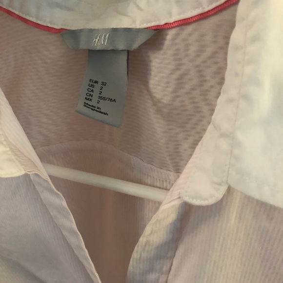 Women’s Button Down Work Shirt - Picture 2 of 4